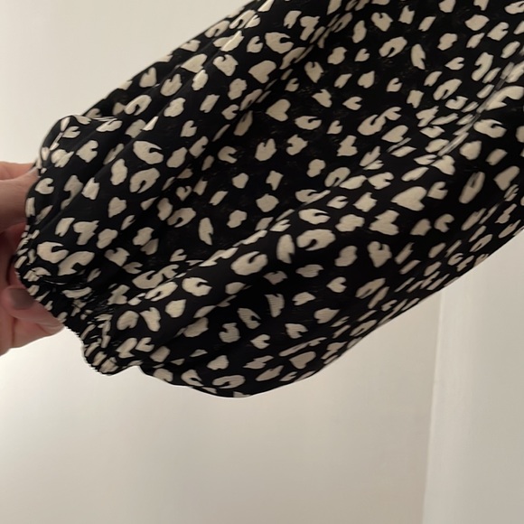 Romper with shorts - Picture 4 of 6